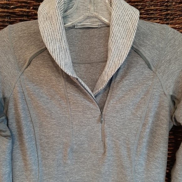 Lululemon Shirt 4 Gray Think Fast Pullover Minimalist Quarter Zip Athleisure Gym - Picture 4 of 9